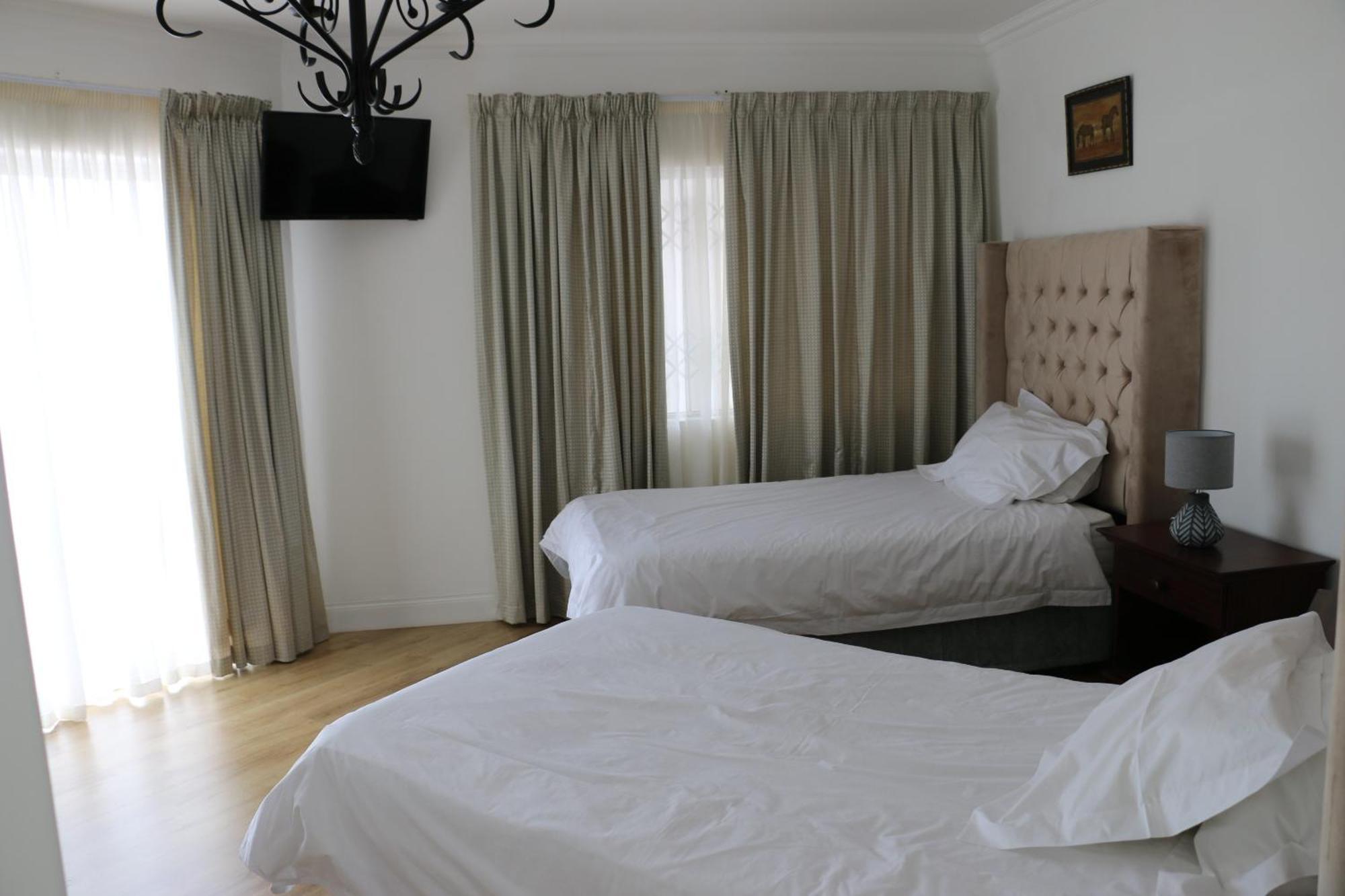 Martha'S Guesthouse Port Elizabeth Ngoại thất bức ảnh